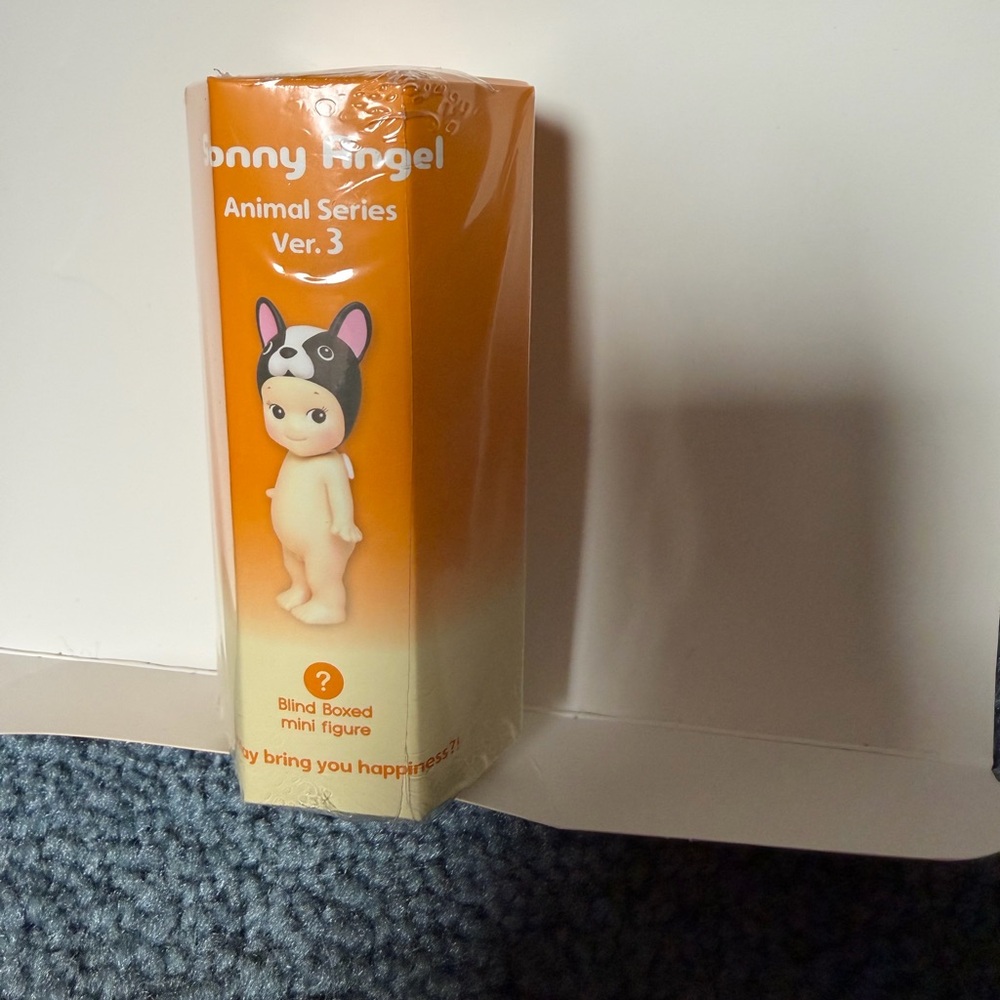 Authentic V3 Sonny Angel!